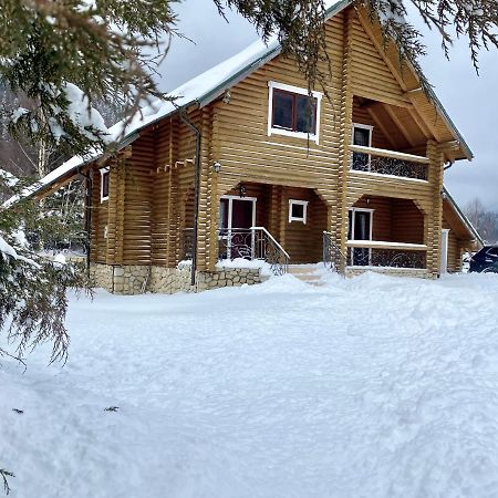 Chalet Four Seasons Villa Tatariv Kültér fotó