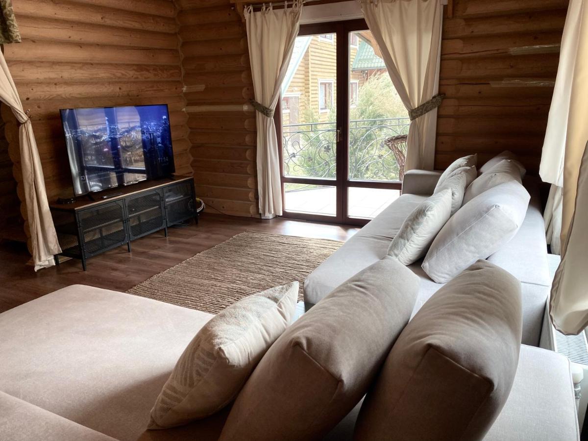 Chalet Four Seasons Villa Tatariv Kültér fotó