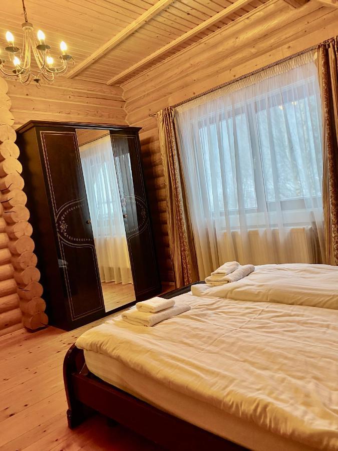 Chalet Four Seasons Villa Tatariv Kültér fotó