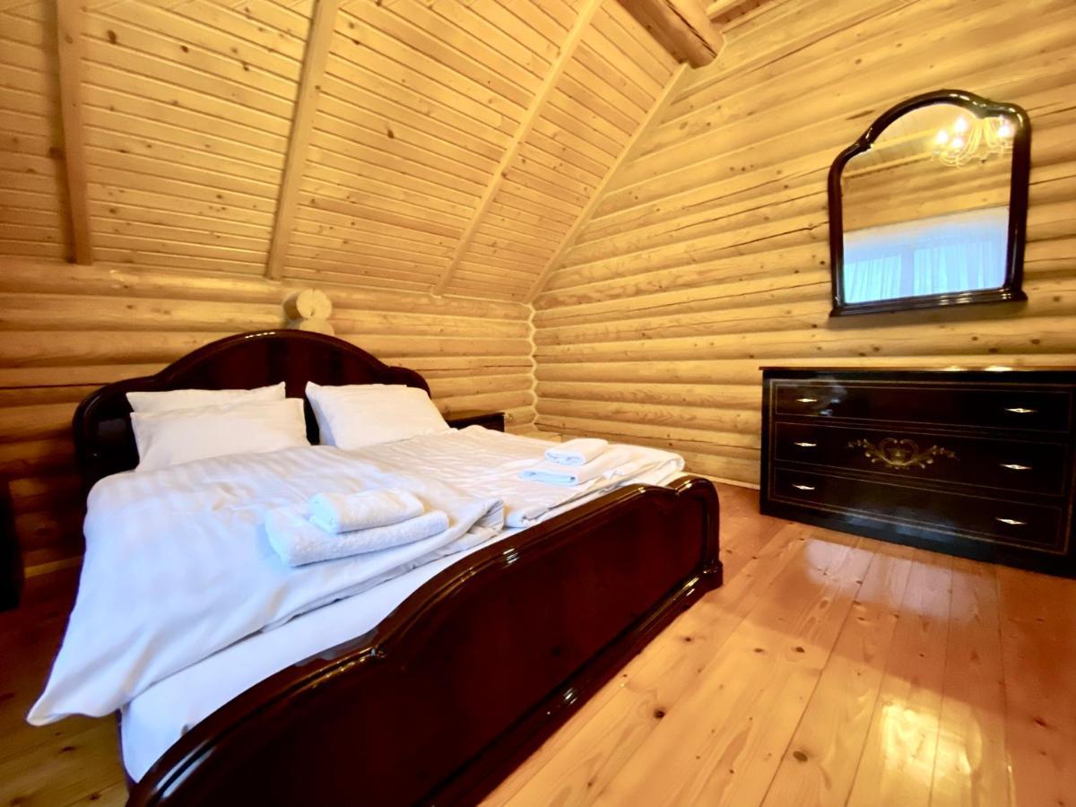Chalet Four Seasons Villa Tatariv Kültér fotó